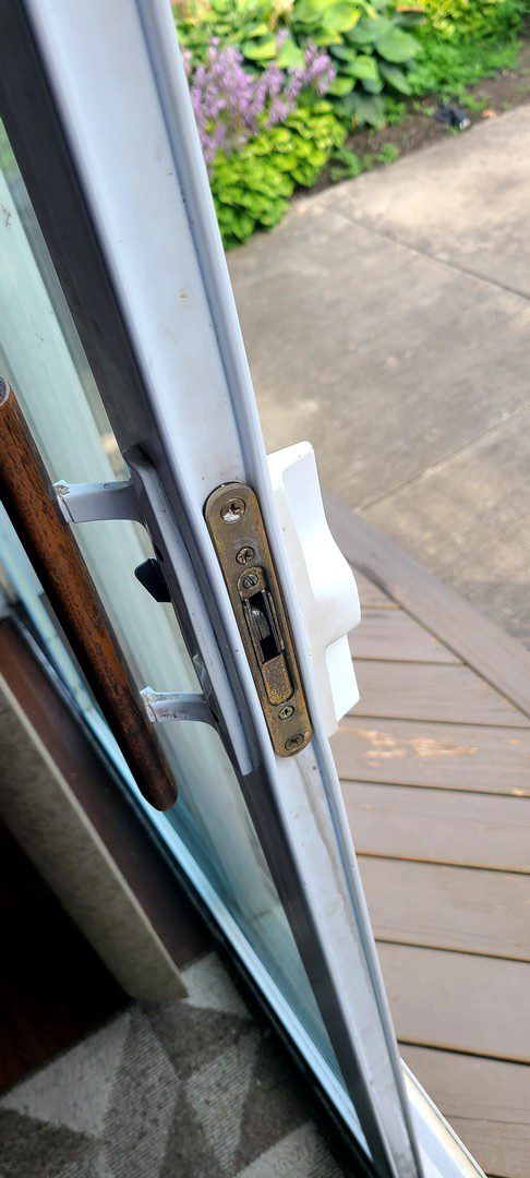 Broken or Malfunctioning Locks
