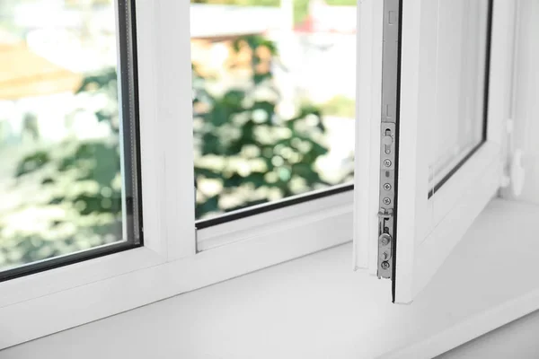 Step-by-Step Guide to Repairing Window Hinges